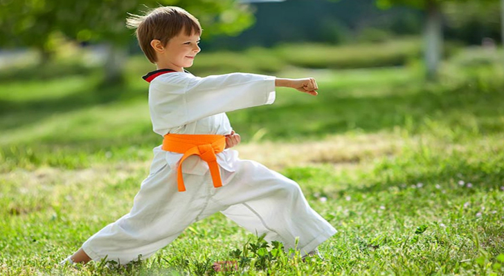 الفنون القتالية طريق الطفل نحو تعزيز ثقته بنفسه - فيديو